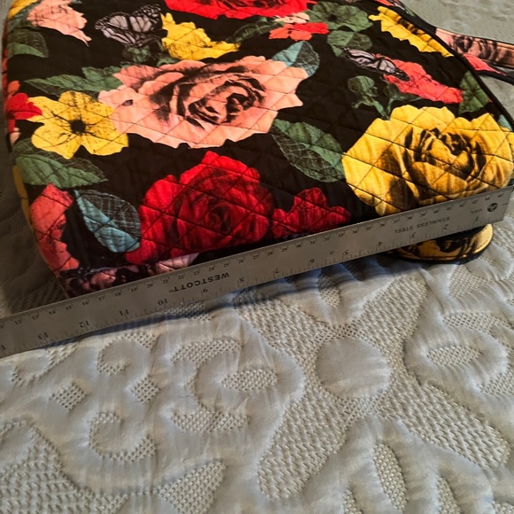 Set Vera Bradley Havana rose tote, mini back pack, coin purse, and crossbody. - Picture 3 of 14